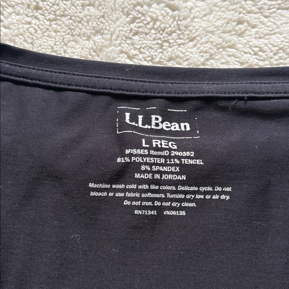 L.L. Bean Long Sleeve Tee  L | Black | Outdoor | minimalist capsule wardrobe - Picture 2 of 4
